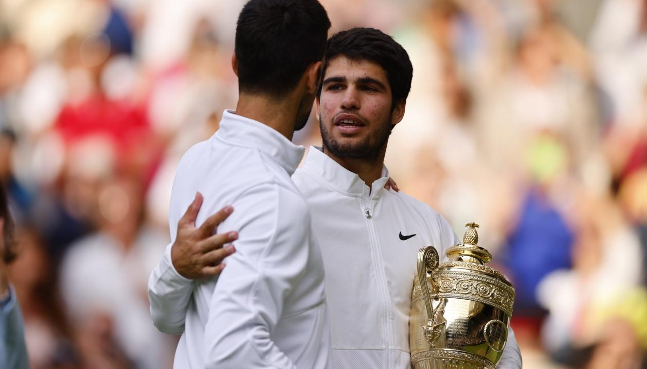 Novak Djokovic y Carlos Alcaraz.