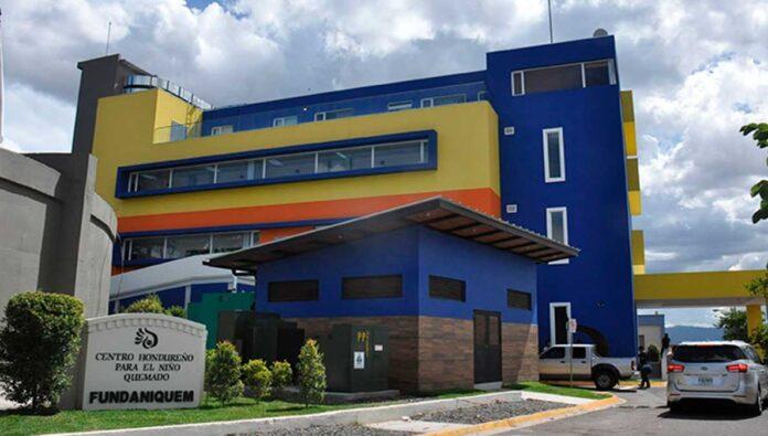 Fundaniquem, centro hondureño para el niño quemado.
