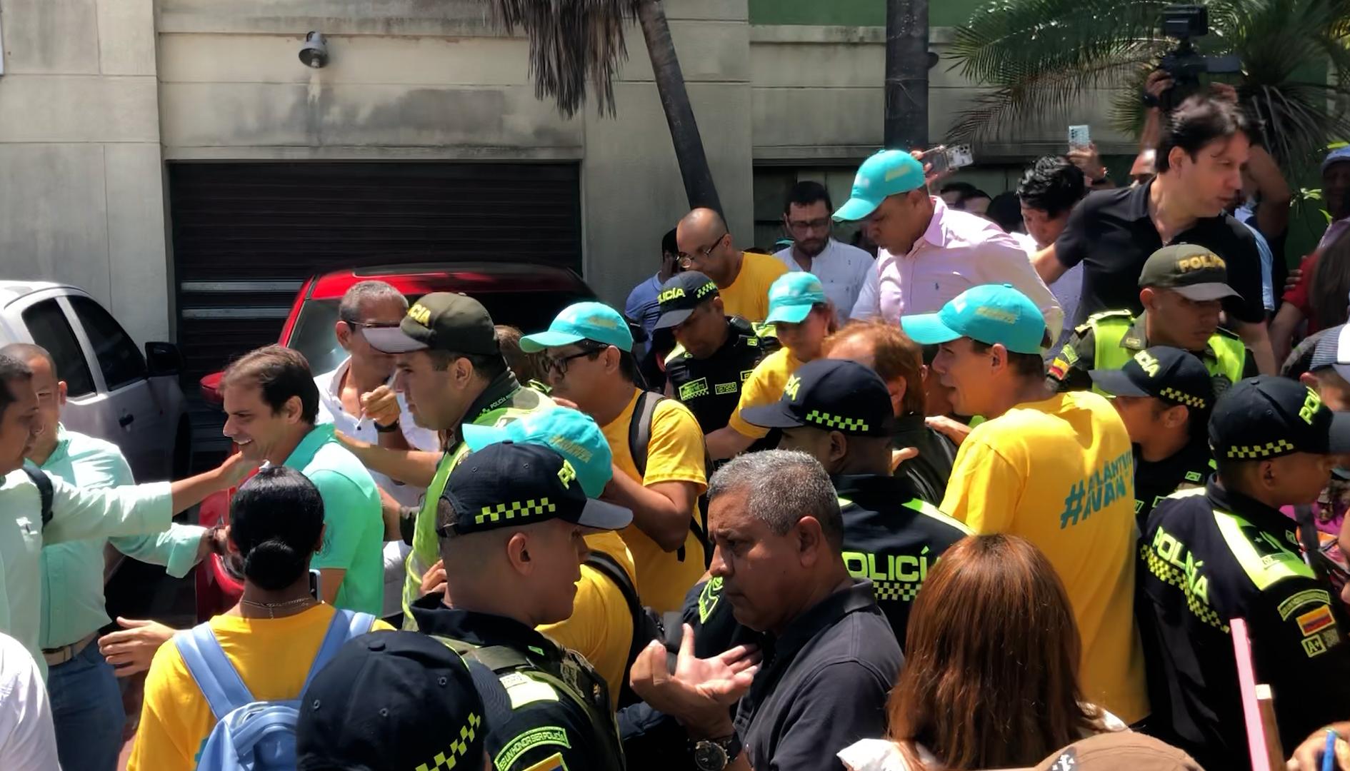 Inscripción de Alfredo Varela en la Delegación de la Registraduría.