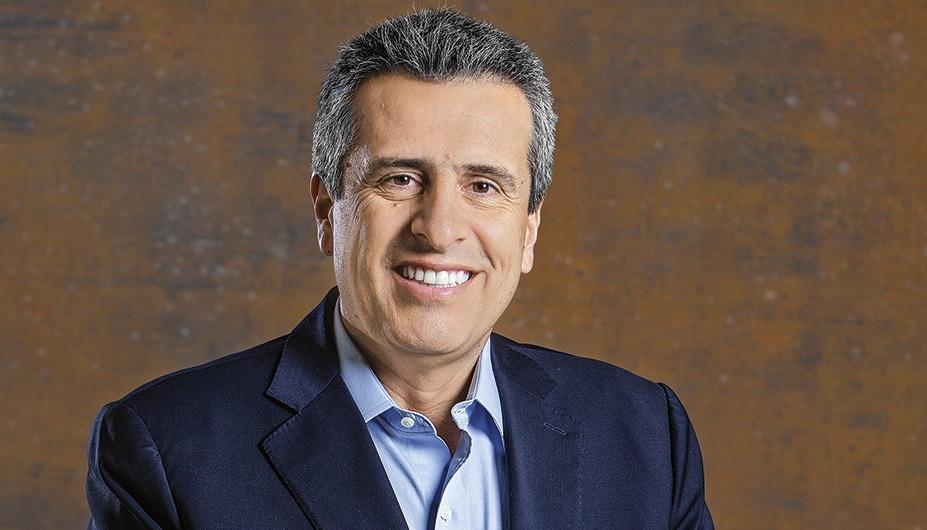 Luis Fernando Velasco, ministro del Interior.