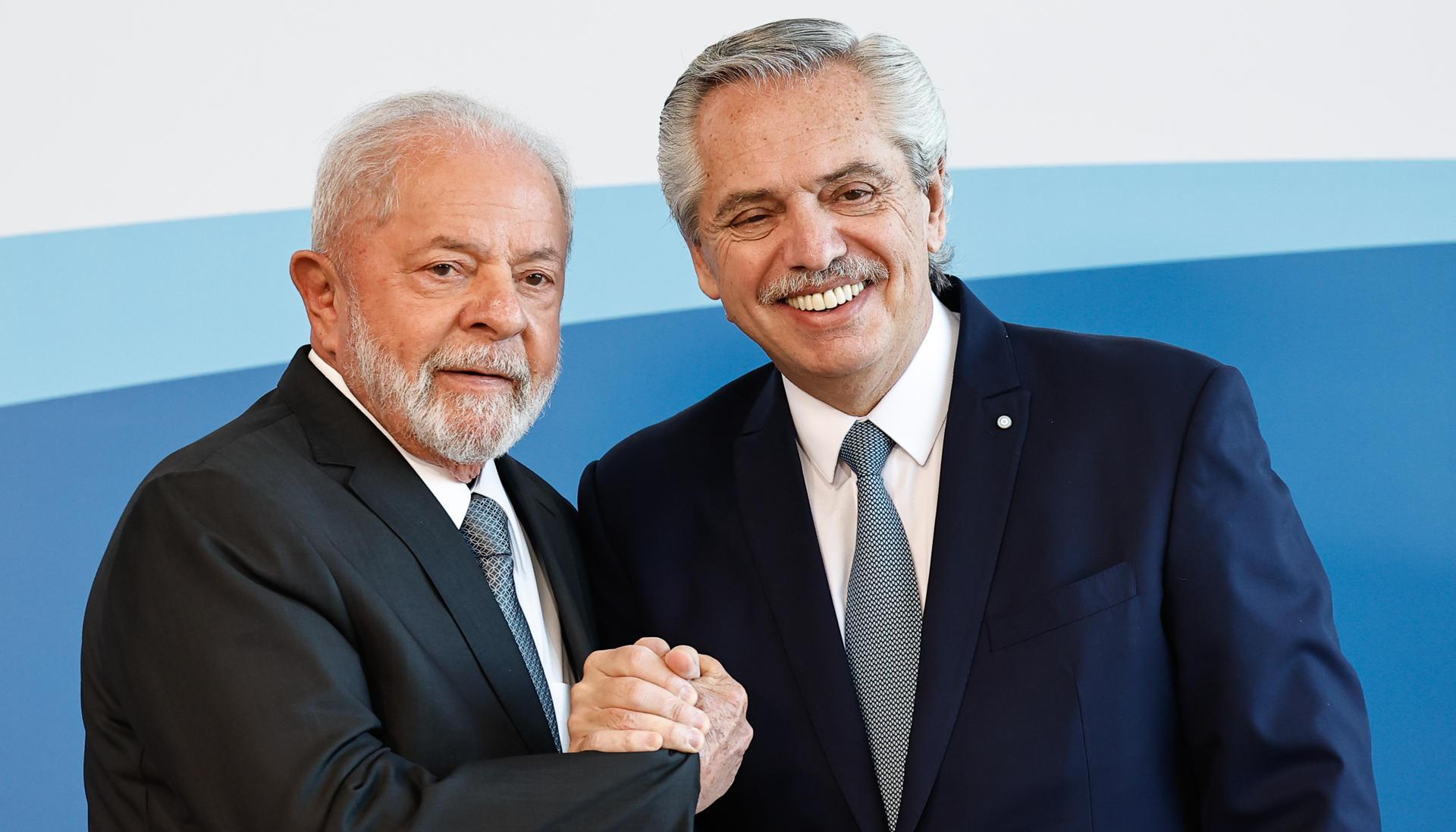 Luiz Inácio Lula da Silva, presidente de Brasil, y Alberto Fernández, presidente de Argentina.