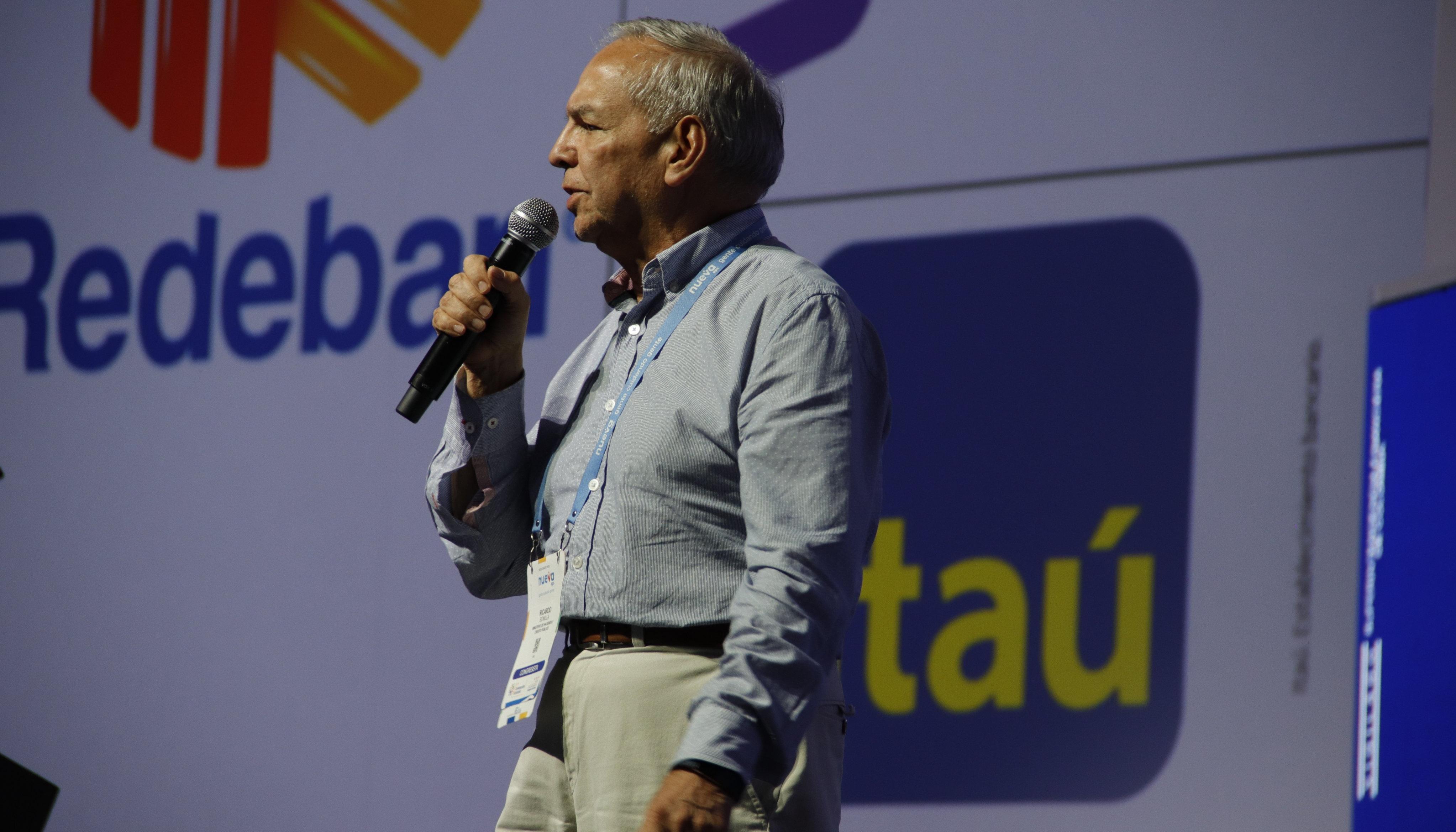 El Ministro de Hacienda, Ricardo Bonilla.
