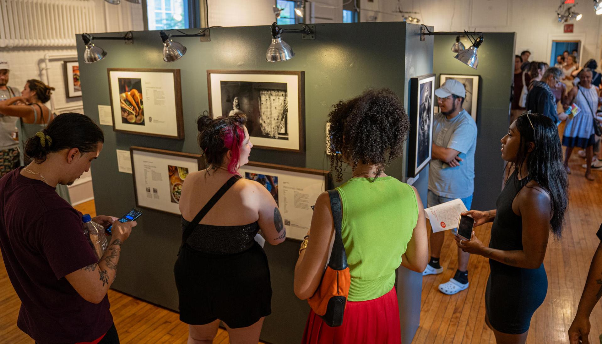 Exposición de fotografía en Nueva York.