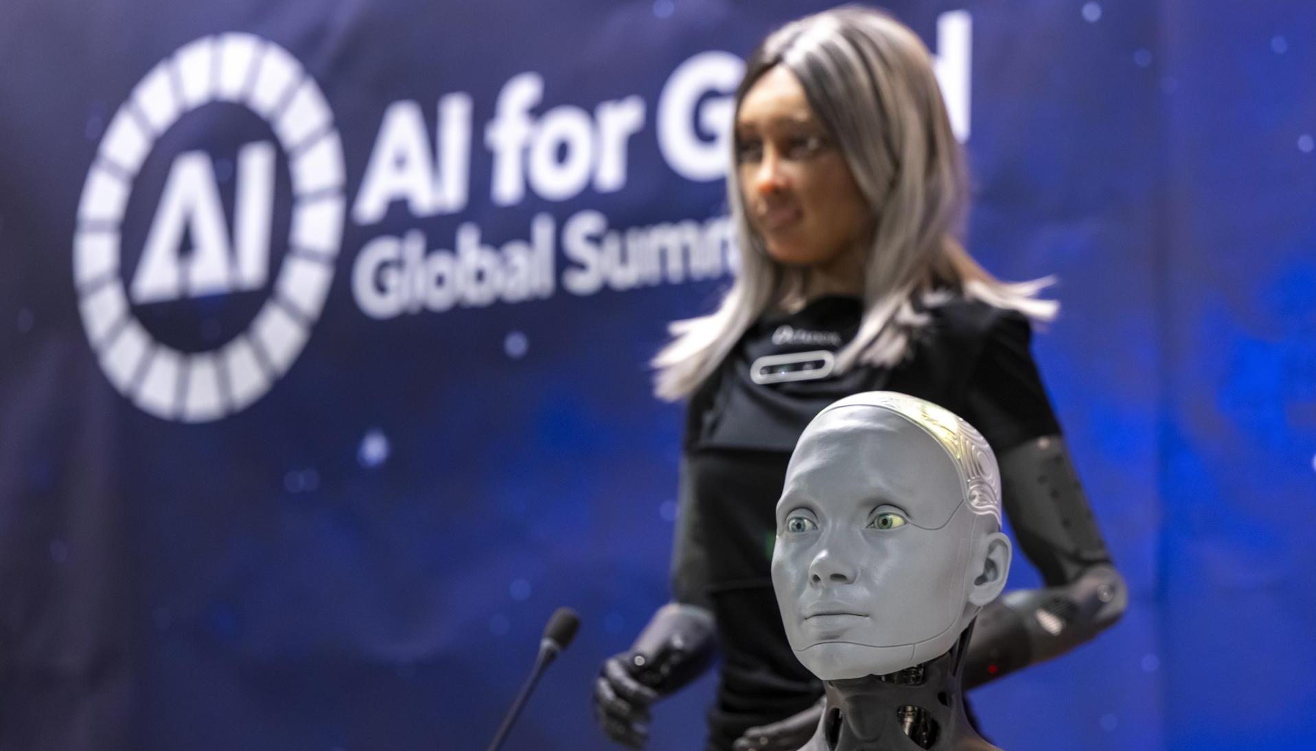 Robots humanoides en Ginebra.