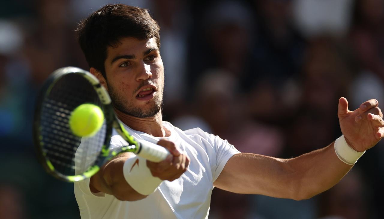 Carlos Alcaraz disputará sus primeras semifinales en Wimbledon.