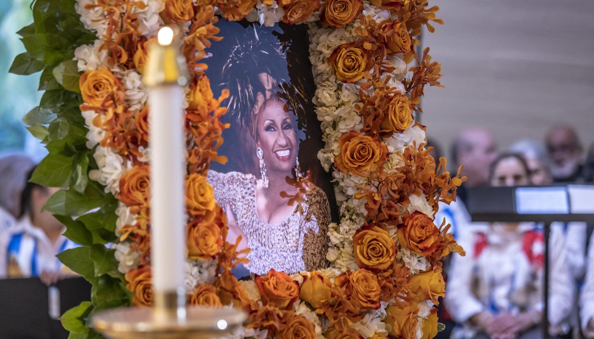 Una foto de Celia Cruz en el Santuario Nacional de Nuestra Señora de la Caridad, en Miami 