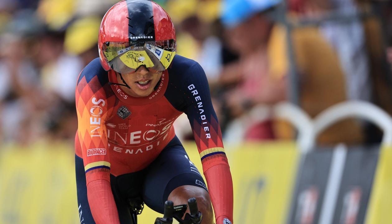 Egan Bernal ocupa el puesto 32 en la clasificación general. 