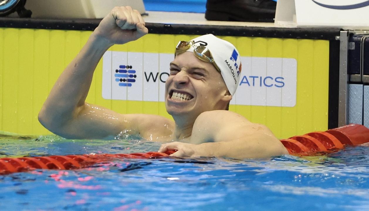 Leon Marchand cronometró un tiempo de 4:02.50.