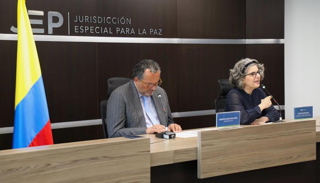 Los magistrados Roberto Vidal y Julieta Lemaitre