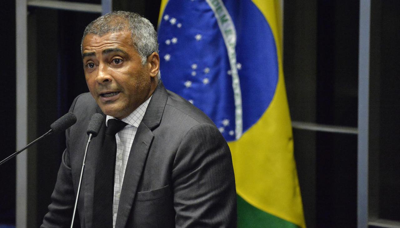 Romario es actual senador por el derechista Partido Liberal. 
