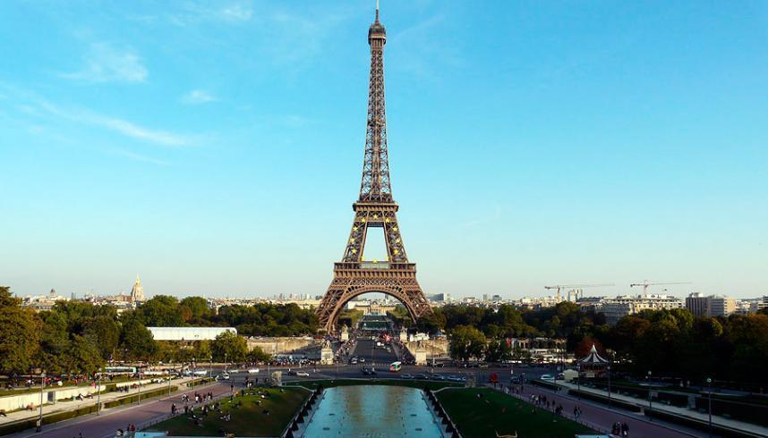 Imagen de referencia de la La Torre Eiffel.