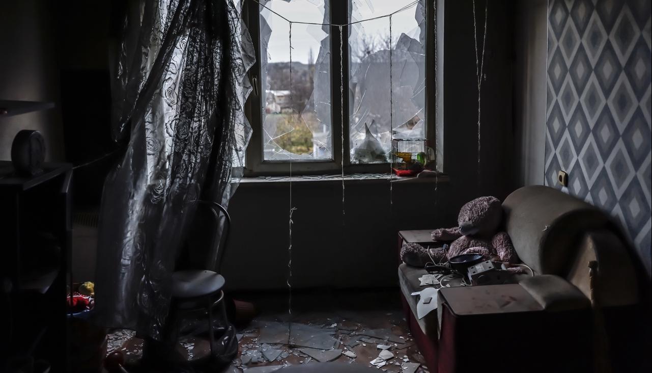 Imagen de vivienda destruida en Jersón.