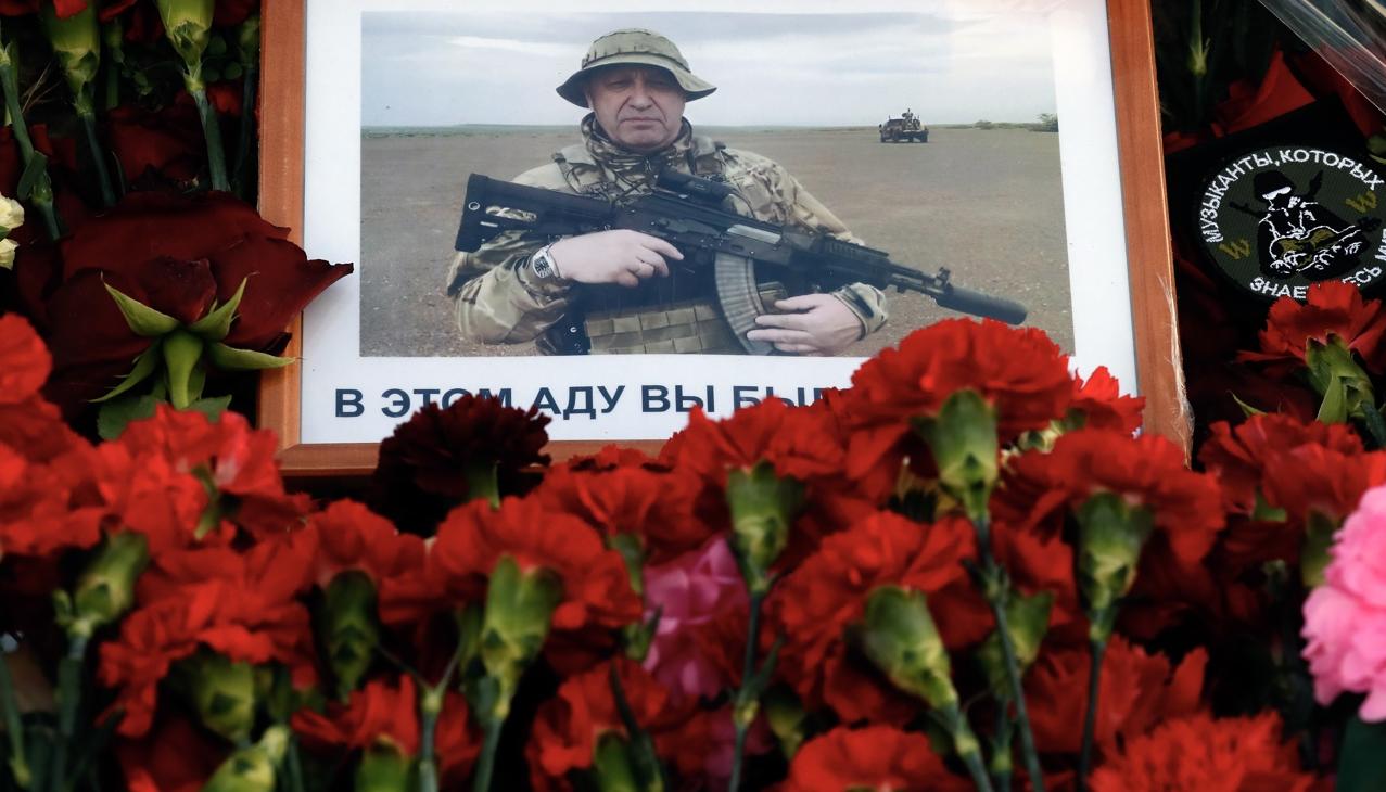 Un retrato de Yevgeny Prigozhin en un homenaje en San Petersburgo.