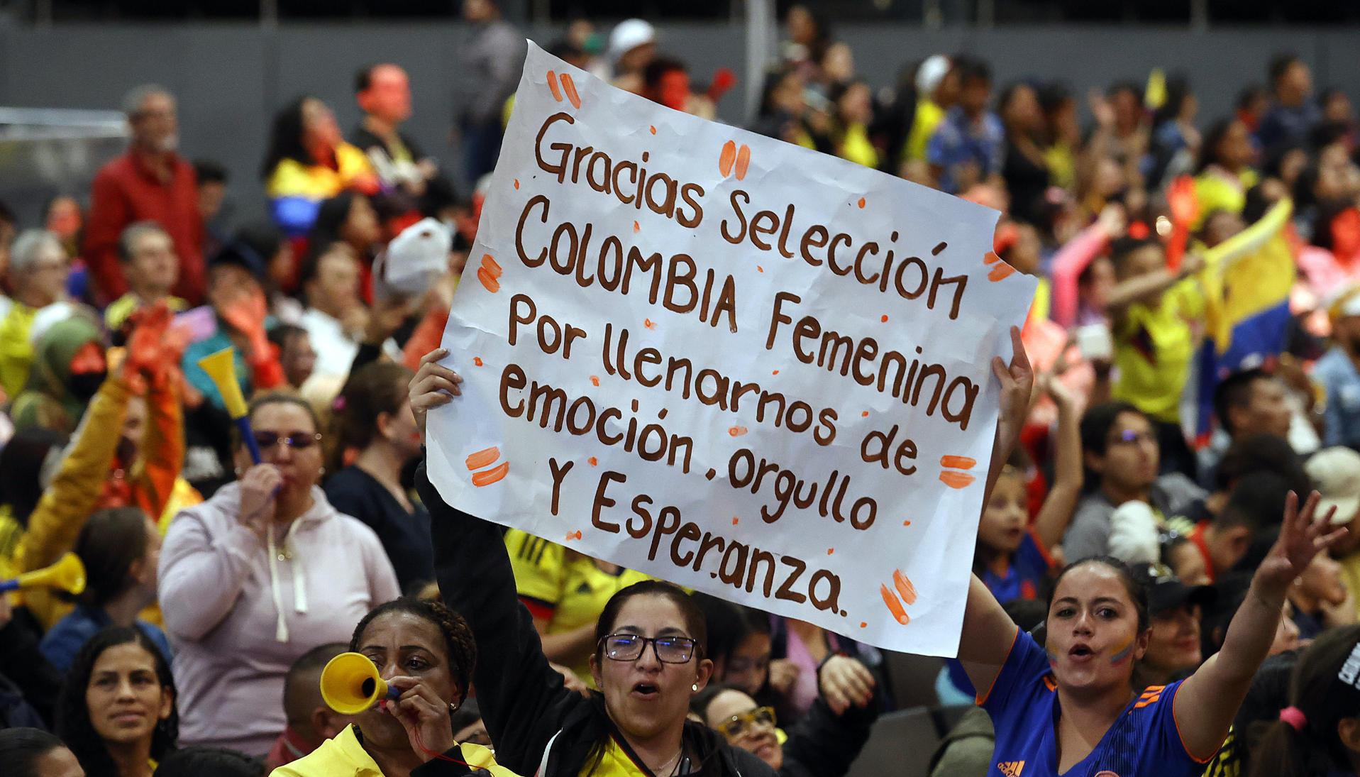 Una multitud recibió a la selección colombiana