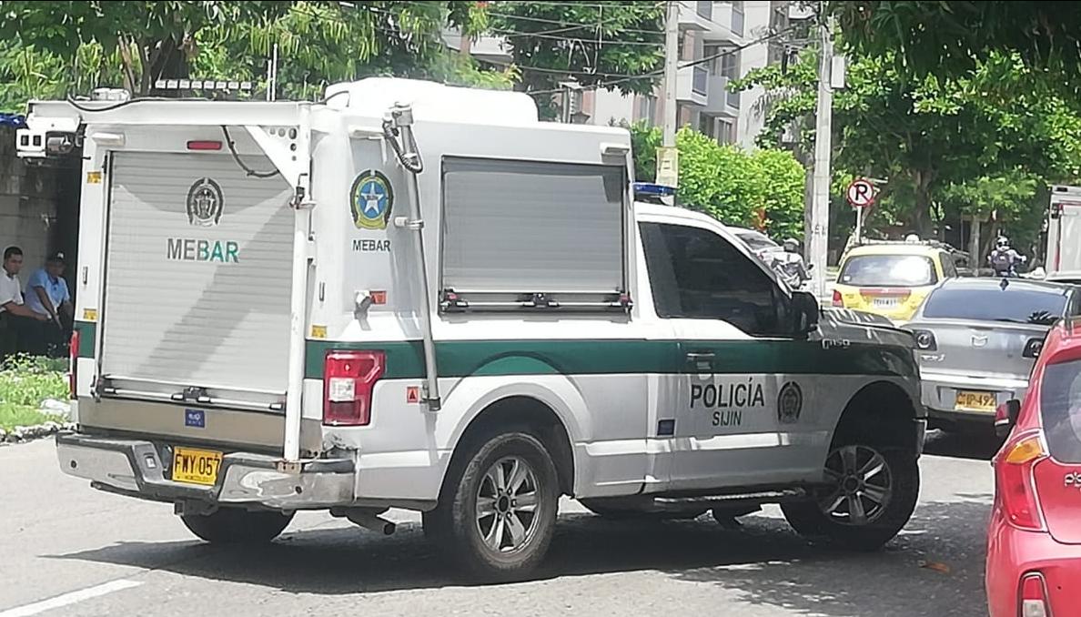 La Sijin haciendo inspección del cuerpo.