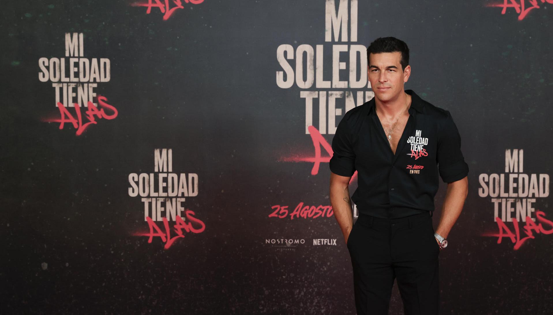 Mario Casas posa durante la presentación de su nueva película "Mi soledad tiene alas".