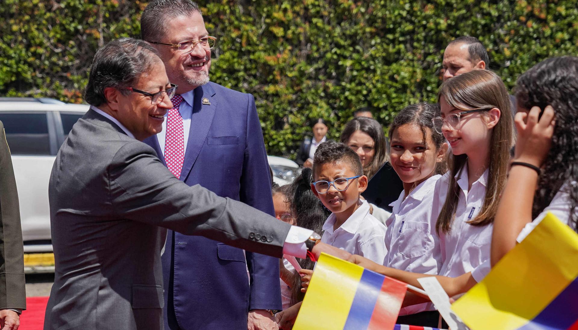 El presidente costarricense Rodrigo Chaves recibió a su homólogo colombiano, Gustavo Petro, hoy en San José.
