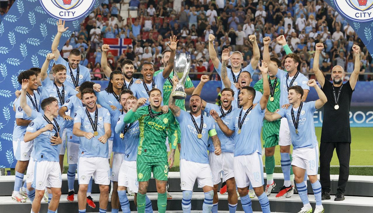 El Manchester City ganó por primera vez la Supercopa de Europa. 