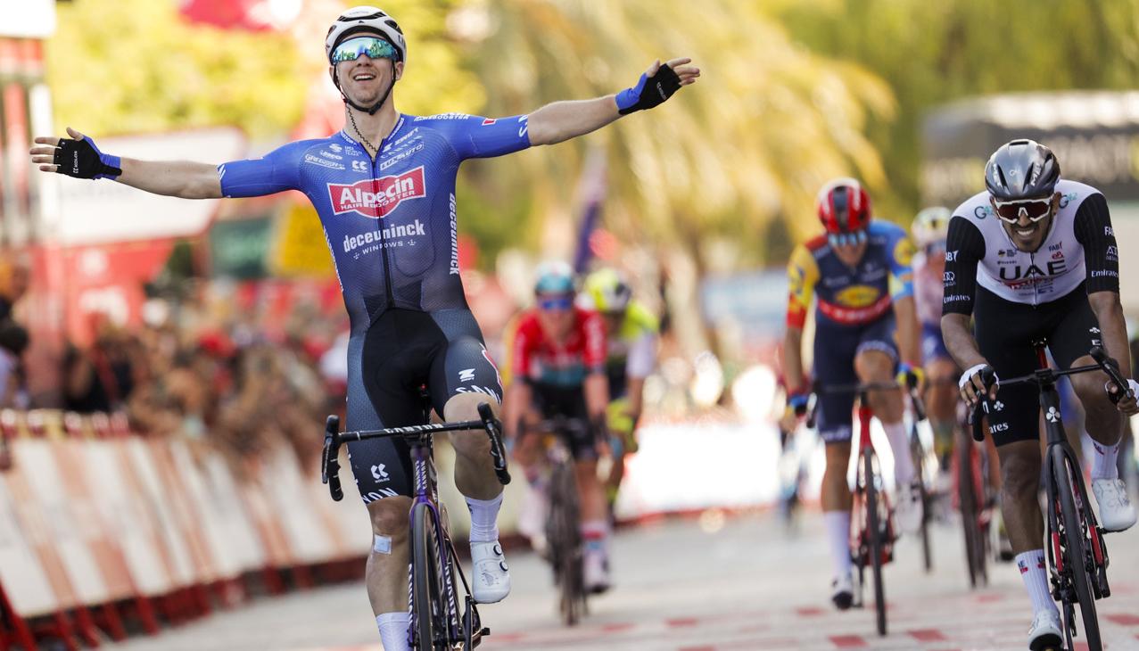 El australiano Kaden Groves celebra tras ganar la cuarta etapa de la Vuelta a España. 