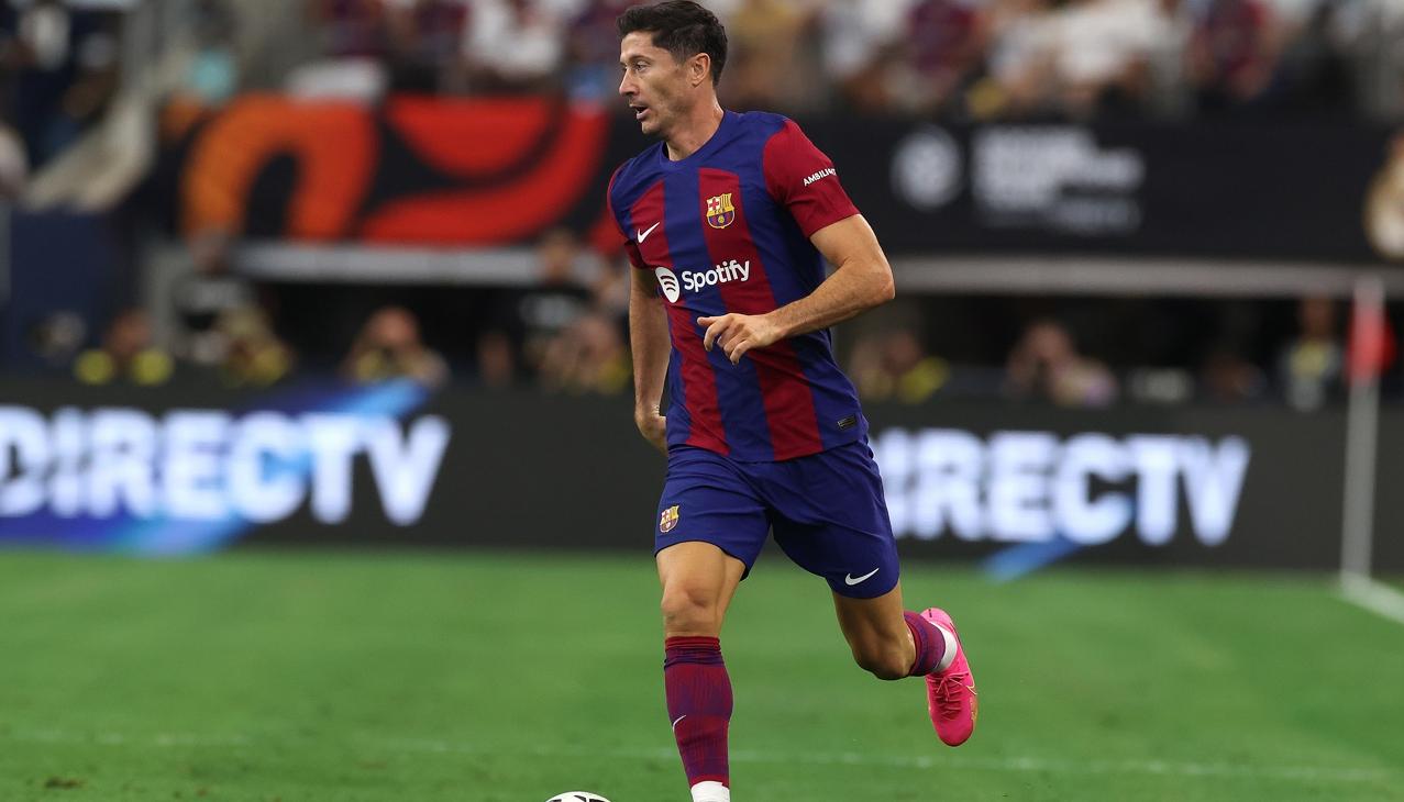 Robert Lewandowski jugará su segunda temporada con el Barcelona. 