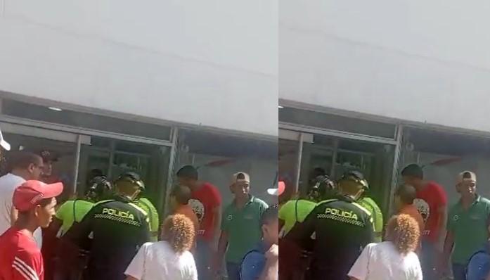 Momento de la captura de uno de los atracadores.