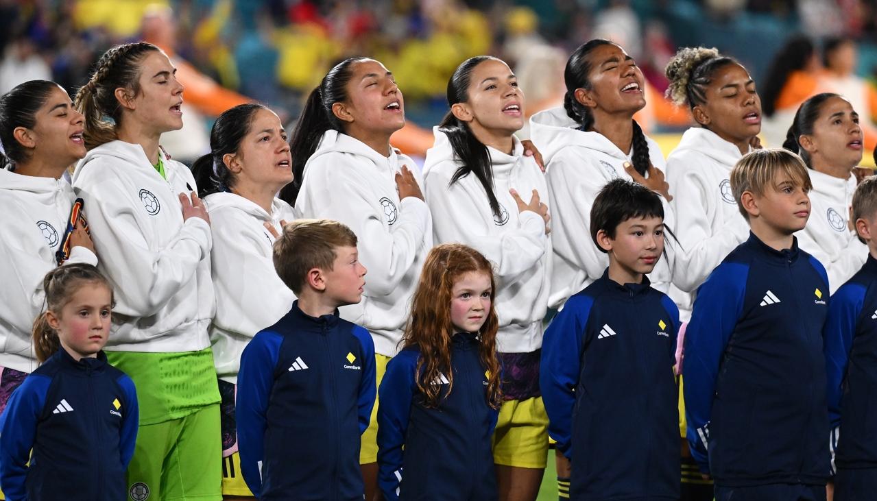 Las integrantes de la Selección Colombia durante los actos protocolarios.
