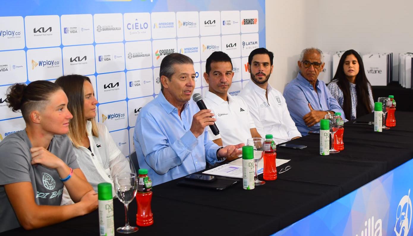 Jhan Fontalvo, director del Barranquilla Open WTA 125, durante la presentación del torneo.