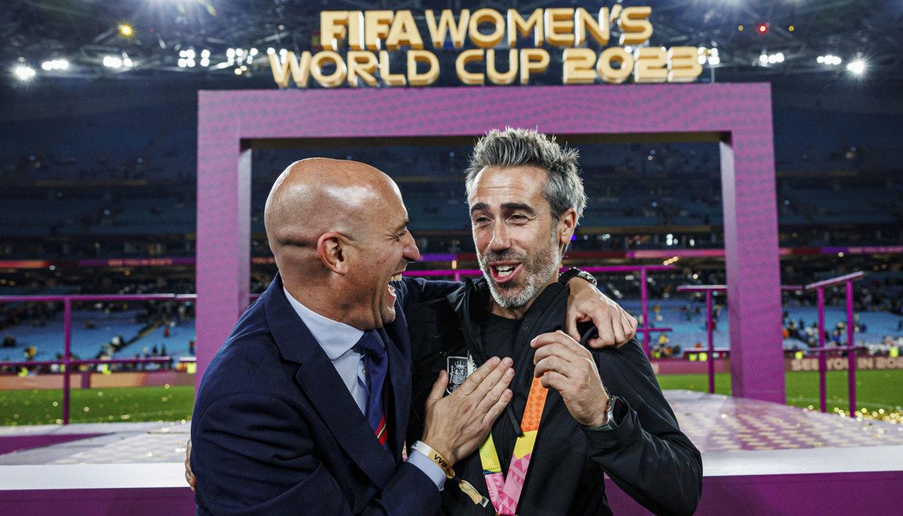Luis Rubiales y Jorge Vilda durante la celebración del título de España.