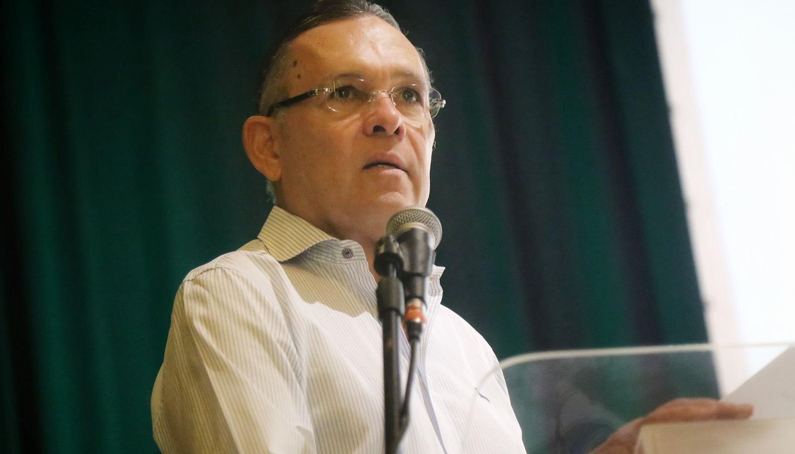 El senador Efraín Cepeda.