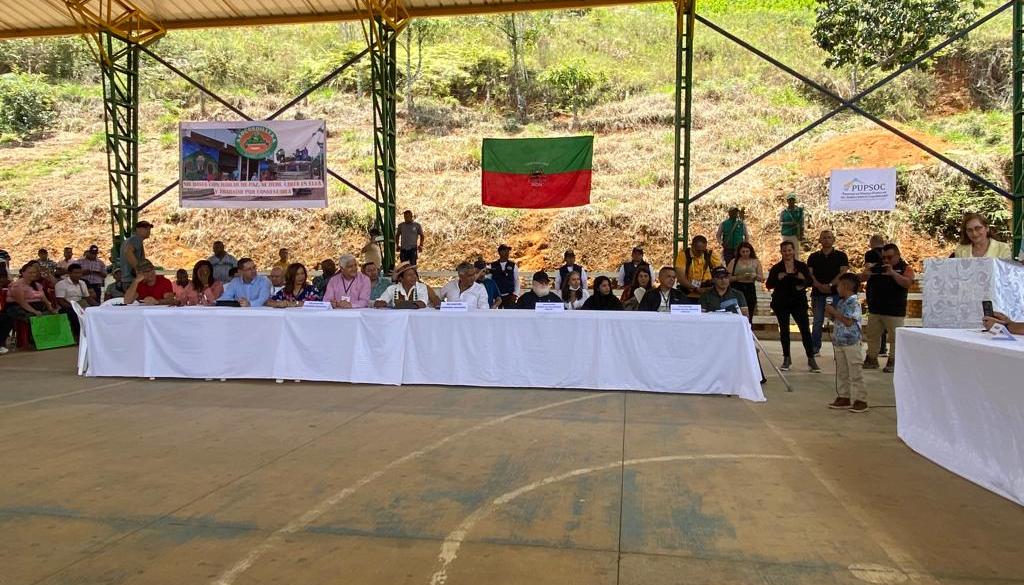 La mesa de diálogo entre Gobierno y disidencia de las FARC.