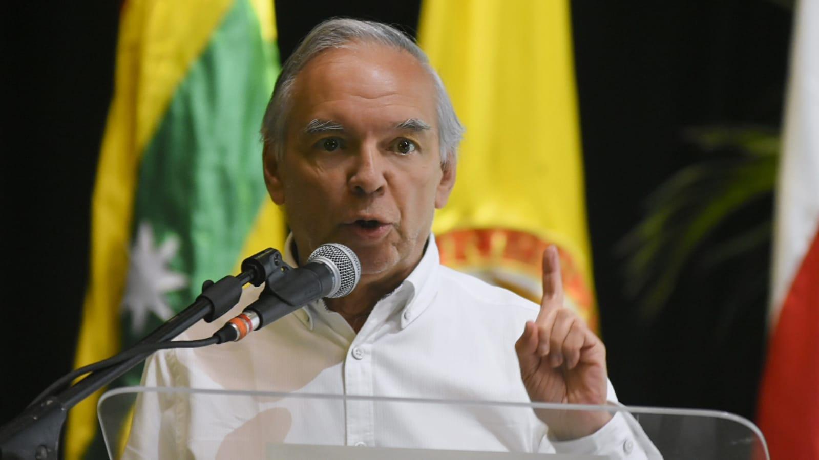 Ministro de Hacienda, Ricardo Bonilla.