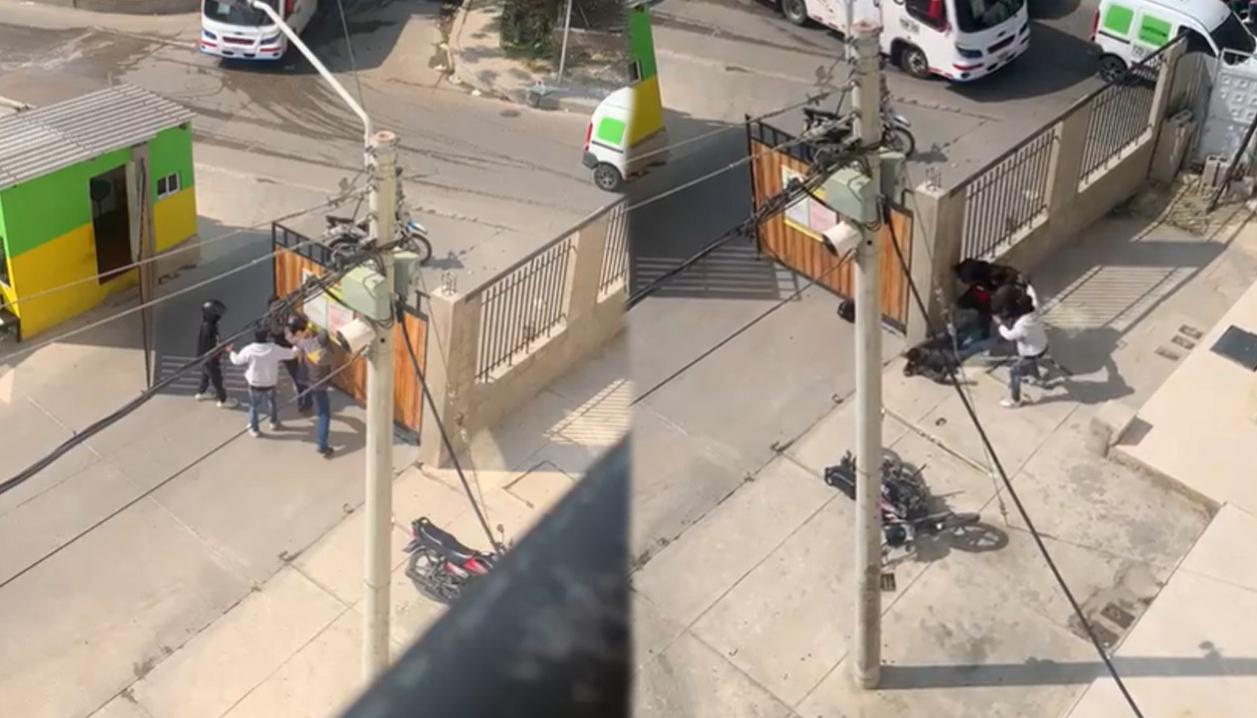 Imágenes de la pelea.