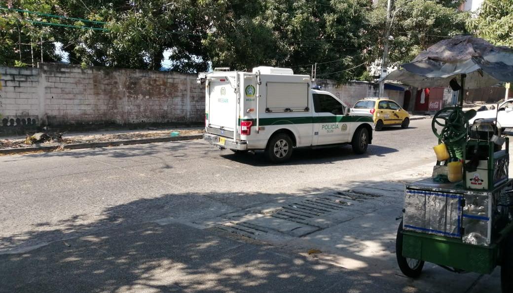 Sijin ingresando cuerpo en Medicina Legal.