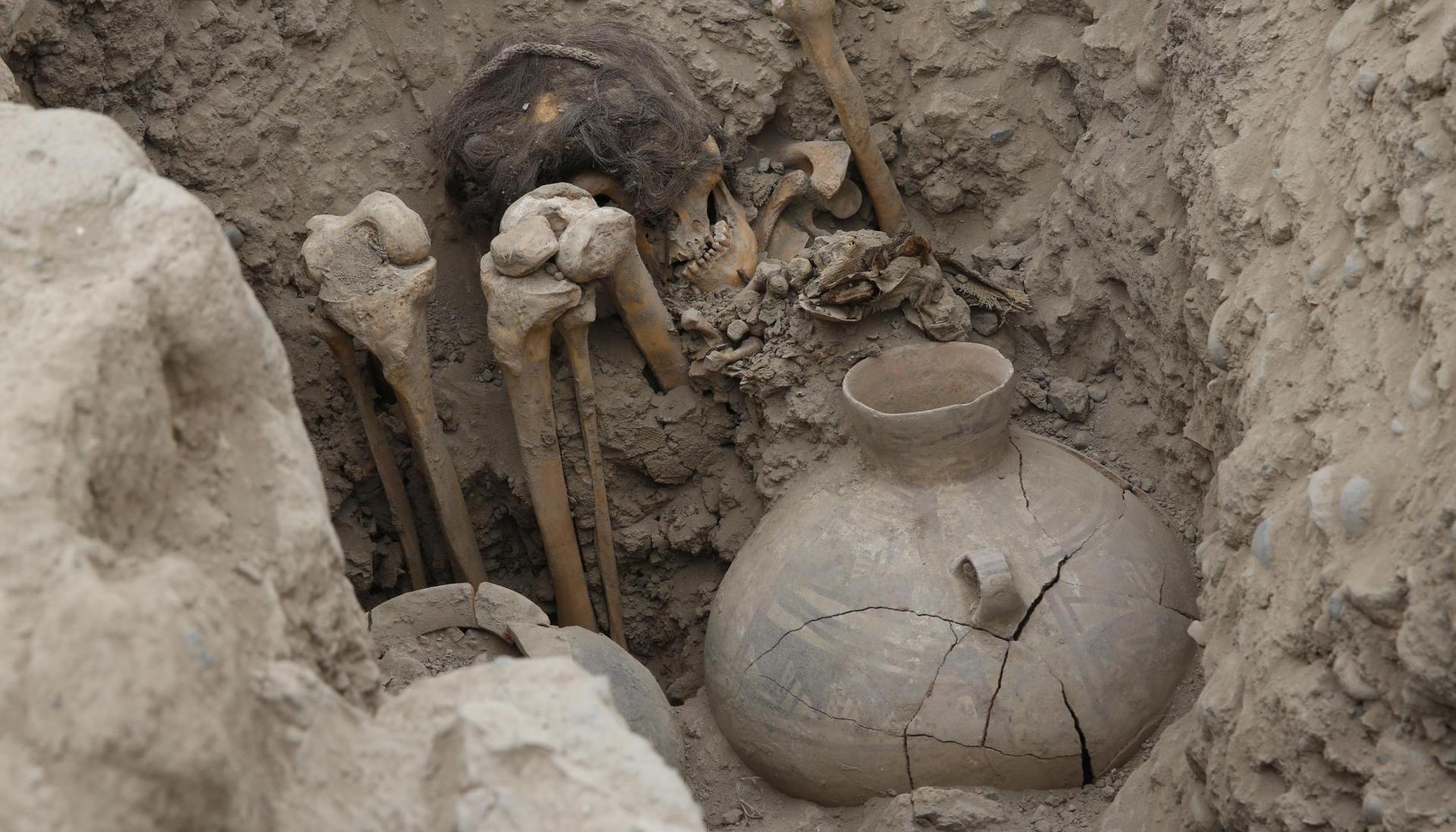 Tumba de más 1.000 años de antigüedad. 