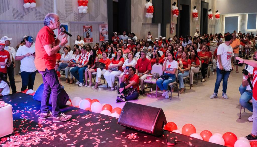 El candidato a la Gobernación del Atlántico, Eduardo Verano.