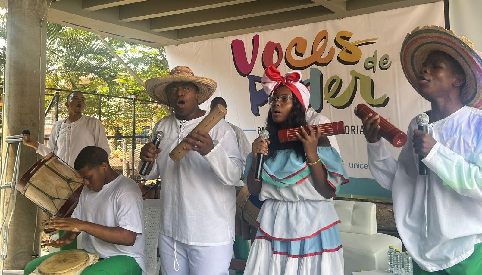 Jóvenes de 'Voces de Poder'