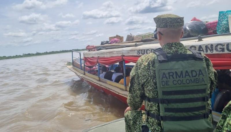 Personal de la Armada en operativos de búsqueda en Magangué
