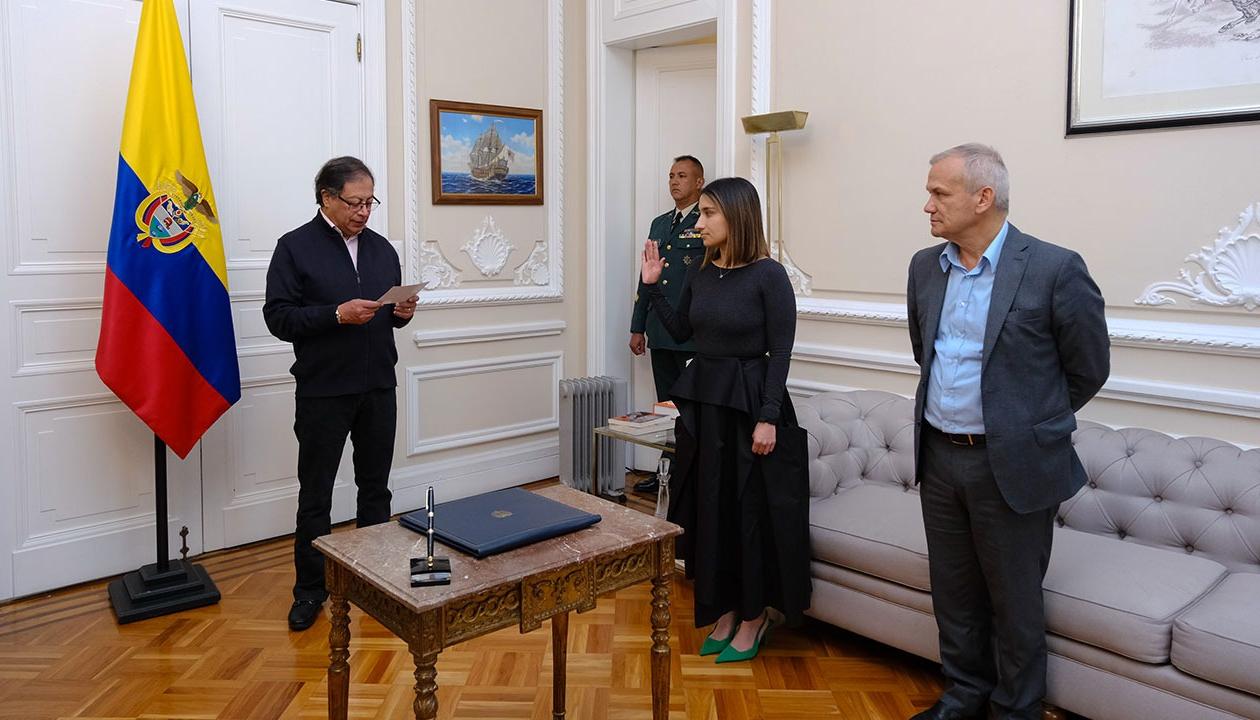 El Presidente Gustavo Petro posicionando a Laura Sarabia.