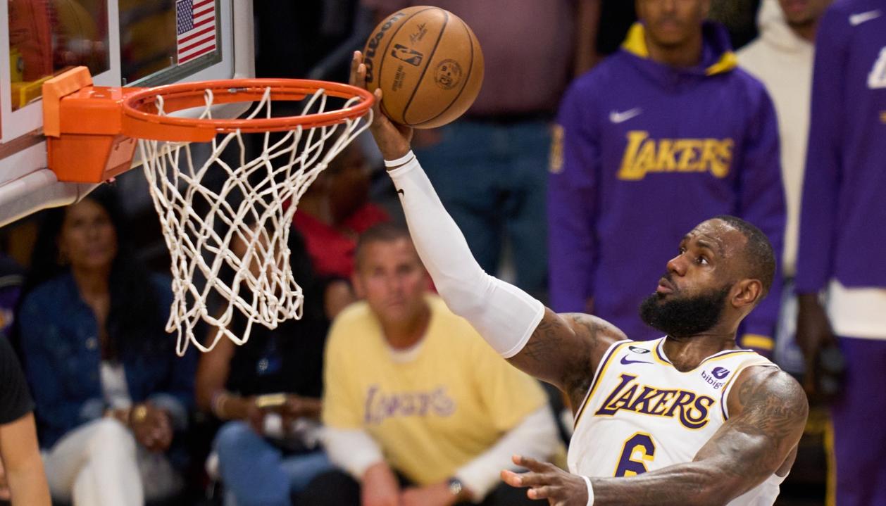 LeBron James, estrella de Los Ángeles Lakers. 