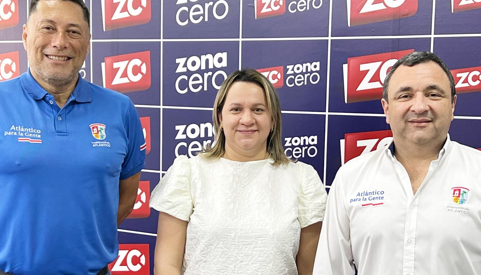 El alto consejero para la convivencia, Manuel Díaz, la directora del Tránsito, Susana Cadavid, y el secretario del Interior del Atlántico, Yesid Turbay