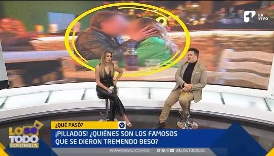 Nanis Ochoa y Ariel Osorio en el set de 'Lo sé todo'. Al fondo la foto polémica
