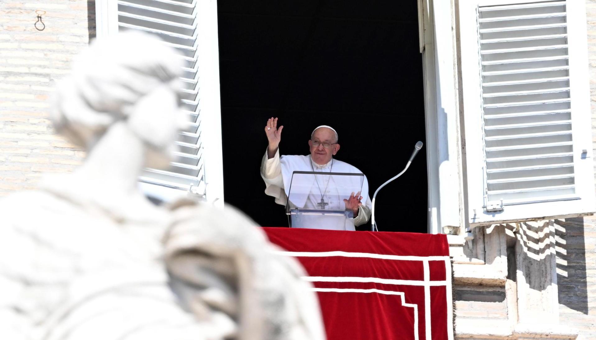 El Papa Francisco durante un discurso a la Plaza de San Pedro en el Vaticano.
