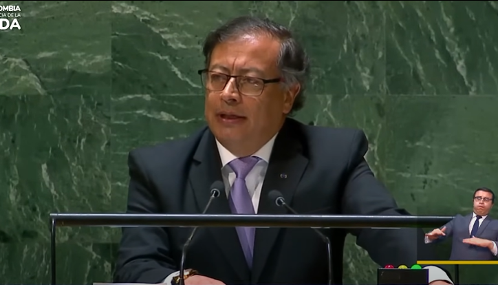 Gustavo Petro dando su discurso en la Asamblea General de la ONU.