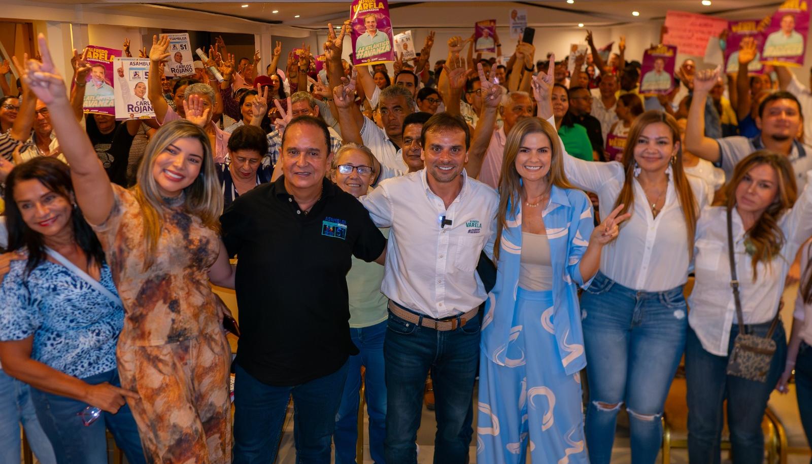 Acto de adhesión de Carlos Rojano, aspirante a la Asamblea del Atlántico por el Centro Democrático, al candidato a la Gobernación Alfredo Varela.