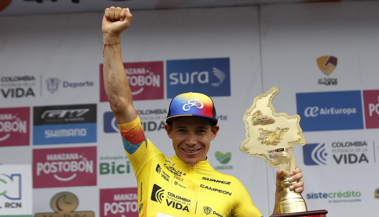 Miguel Ángel López se coronó campeón de la última Vuelta a Colo,bia. 