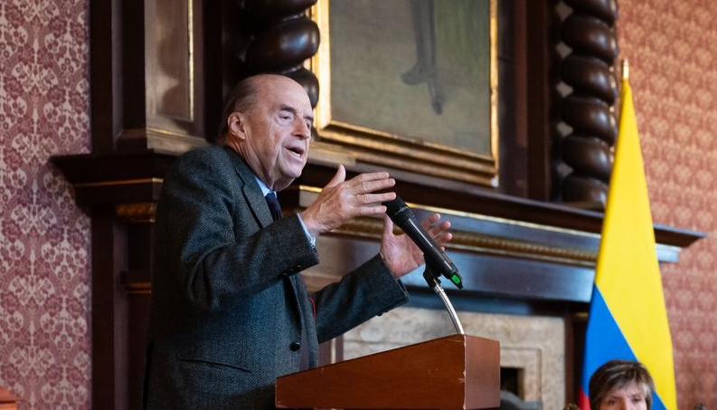 Álvaro Leyva, Ministro de Relaciones Exteriores.