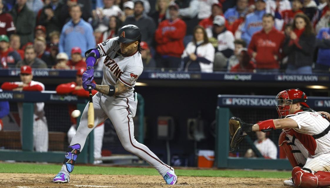 El dominicano Ketel Marte remolcó dos carreras para los Diamondbacks.  