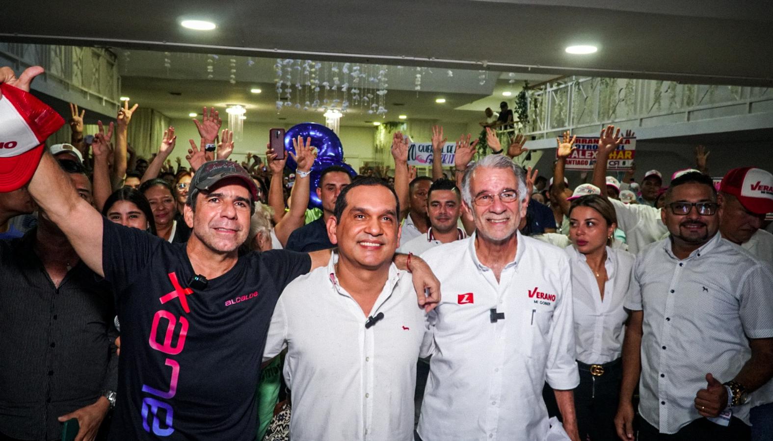 El candidato a la Alcaldía de Barranquilla, Alex Char, Santiago Arias, candidato al Concejo, y Eduardo Verano, candidato a la Gobernación del Atlántico.
