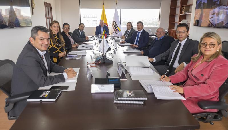 Miembros del CNE.