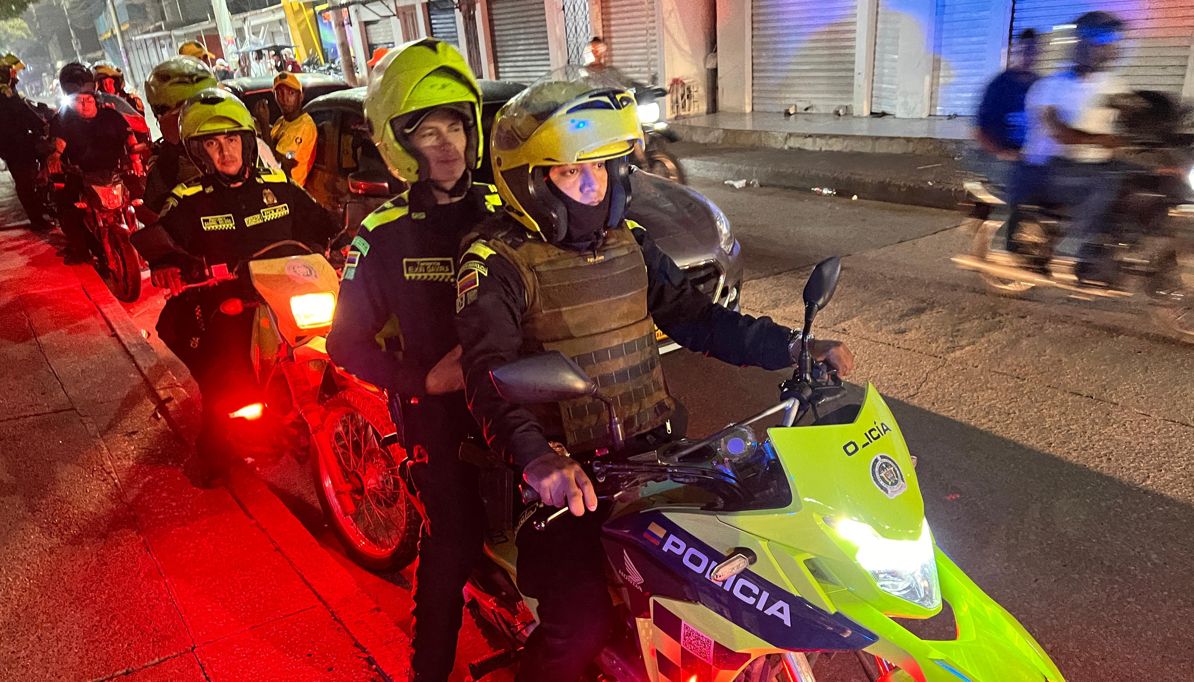 Caravanas de la Policía Metropolitana.